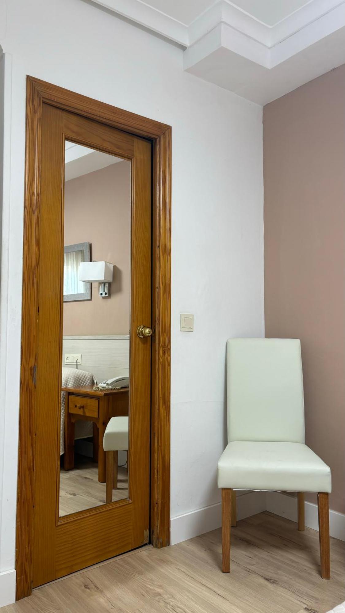 Hostal Atienzar Albacete Exterior foto