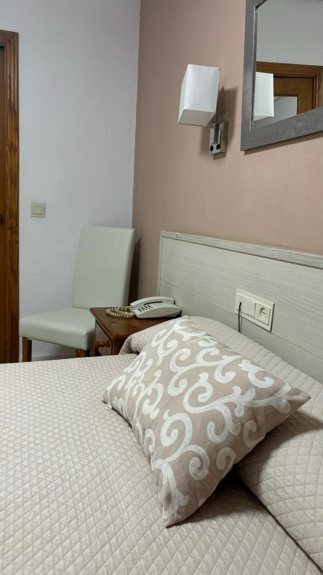 Hostal Atienzar Albacete Exterior foto